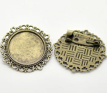 Broševi u okvir s okruglog камеей od antičkih bronce 32 mm (sadnja 20,5 mm), prodaju se u pakovanju od 10 komada (B16581)